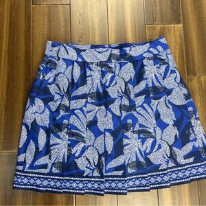 Chico's sz 8 Blue White Pleated Skort Tropic Patterned Floral Dot Paisley Preppy